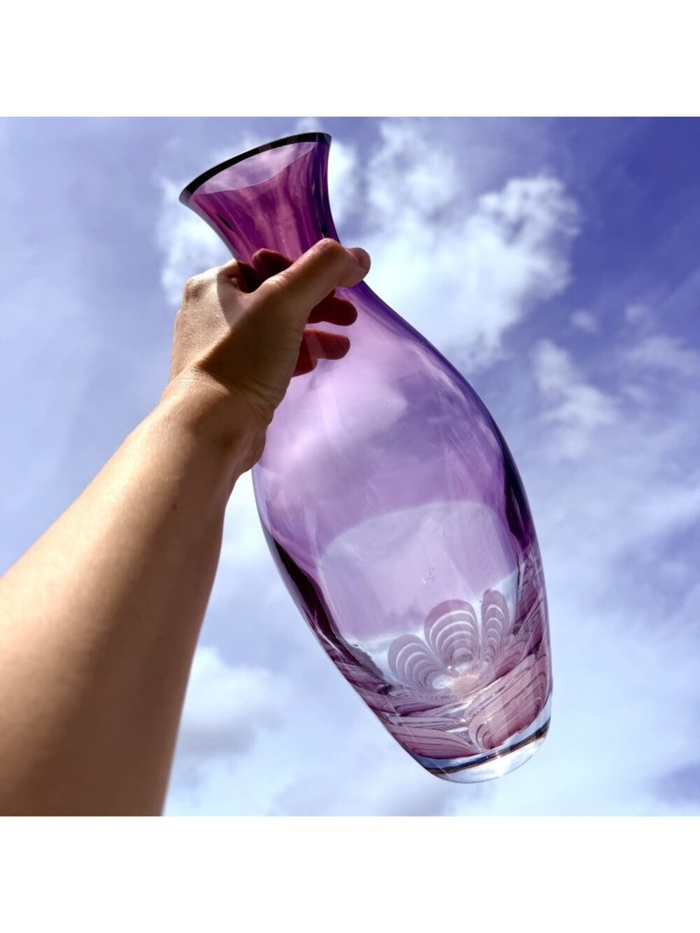 Vintage Bombay Art Glass Swirl Purple Vase Poland Original Sticker 12.5”